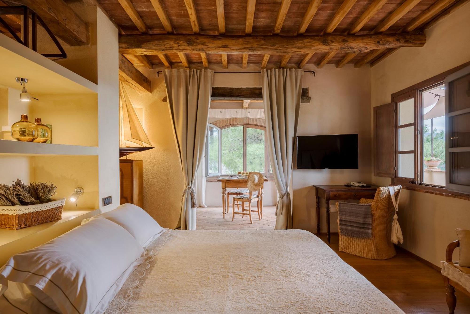 Boutique Hotel Poggio Ai Santi - Adults Only San Vincenzo Buitenkant foto